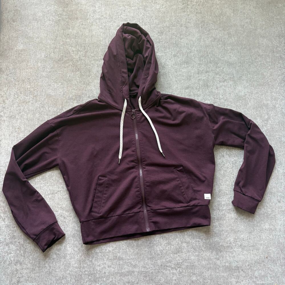 Vuori Modern Halo Full Zip in Maroon - Picture 7 of 8